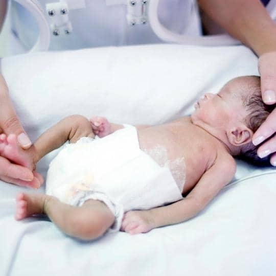 Chăm sóc bệnh nhi, em bé sinh non tại bệnh viện đa khoa Tâm Anh