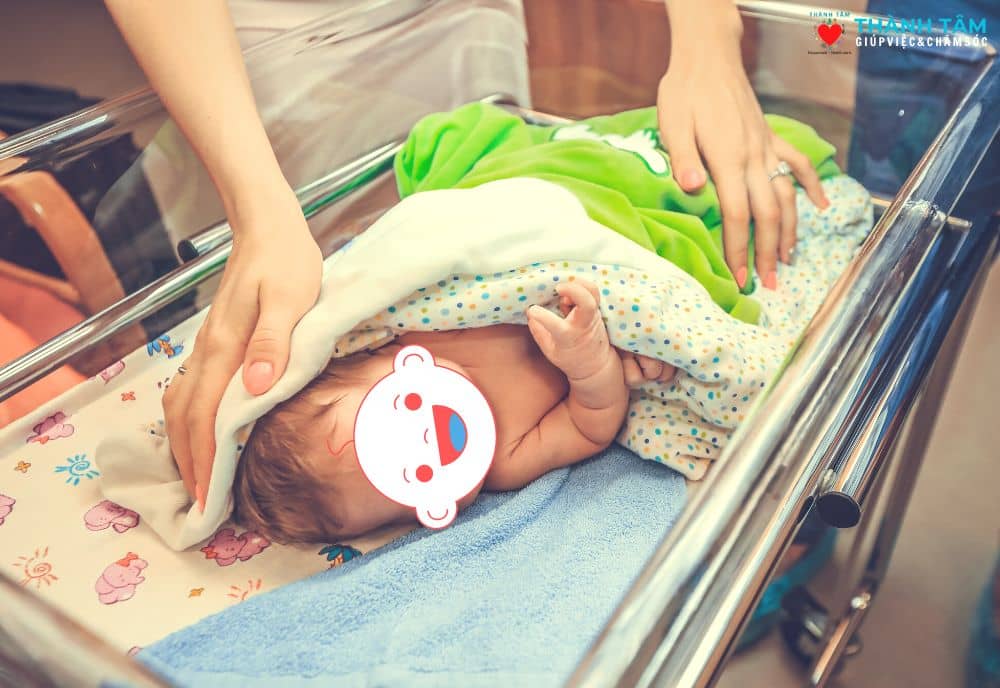 Chăm sóc em bé mới sinh tại Bv Đại Học Y Dược Shing Mark