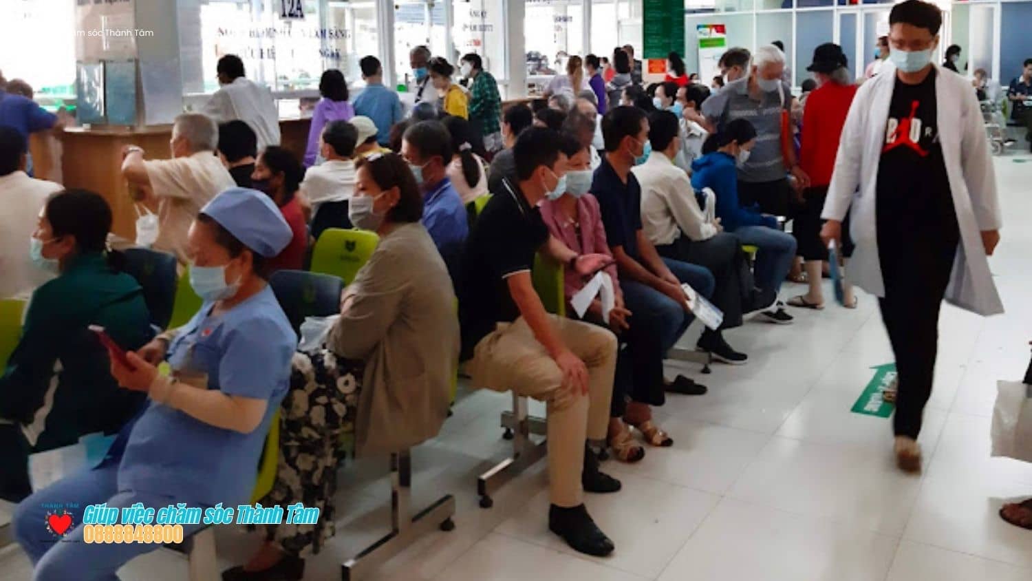 Lượng người thăm khám tại Bv Nguyễn Trãi luôn đông đúc